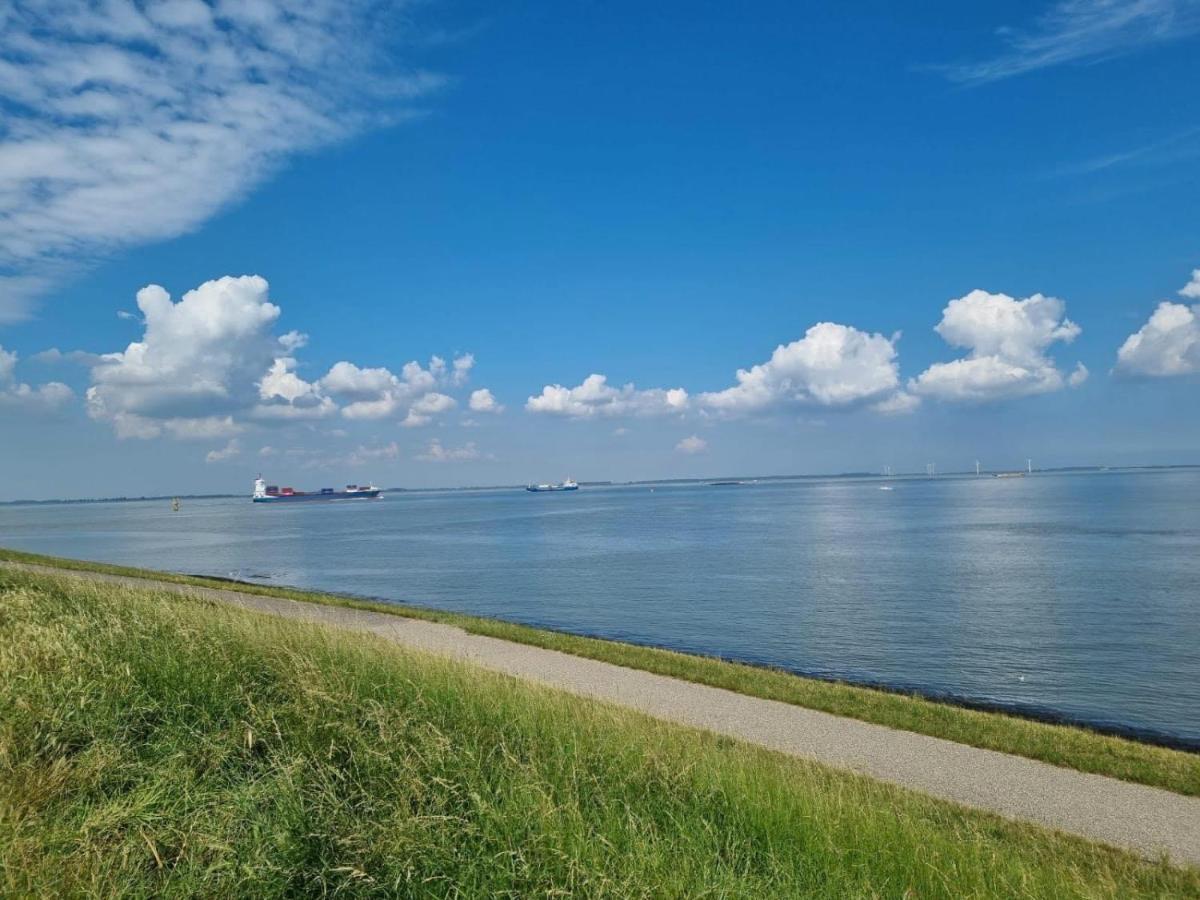 B&B Petit Chateau - Stijlvol Verblijf Centraal Gelegen In Zeeuws Vlaanderen Biervliet Eksteriør billede